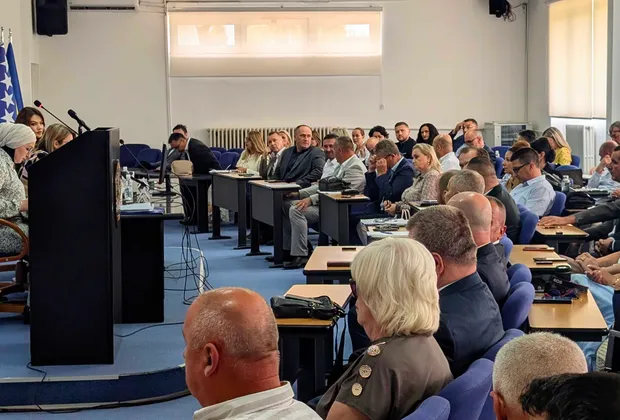 Udruženja traže hitan sastanak s premijerom: Nemamo više života da čekamo