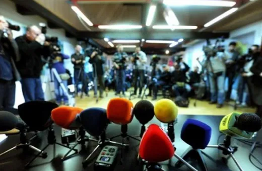 Lokalni novinari u TK: Pritisci, zatvorene institucije i borba za informacije